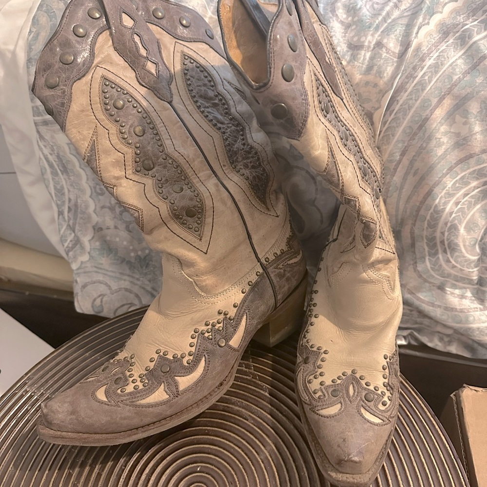 Buckle Limited Edition Corral Boots